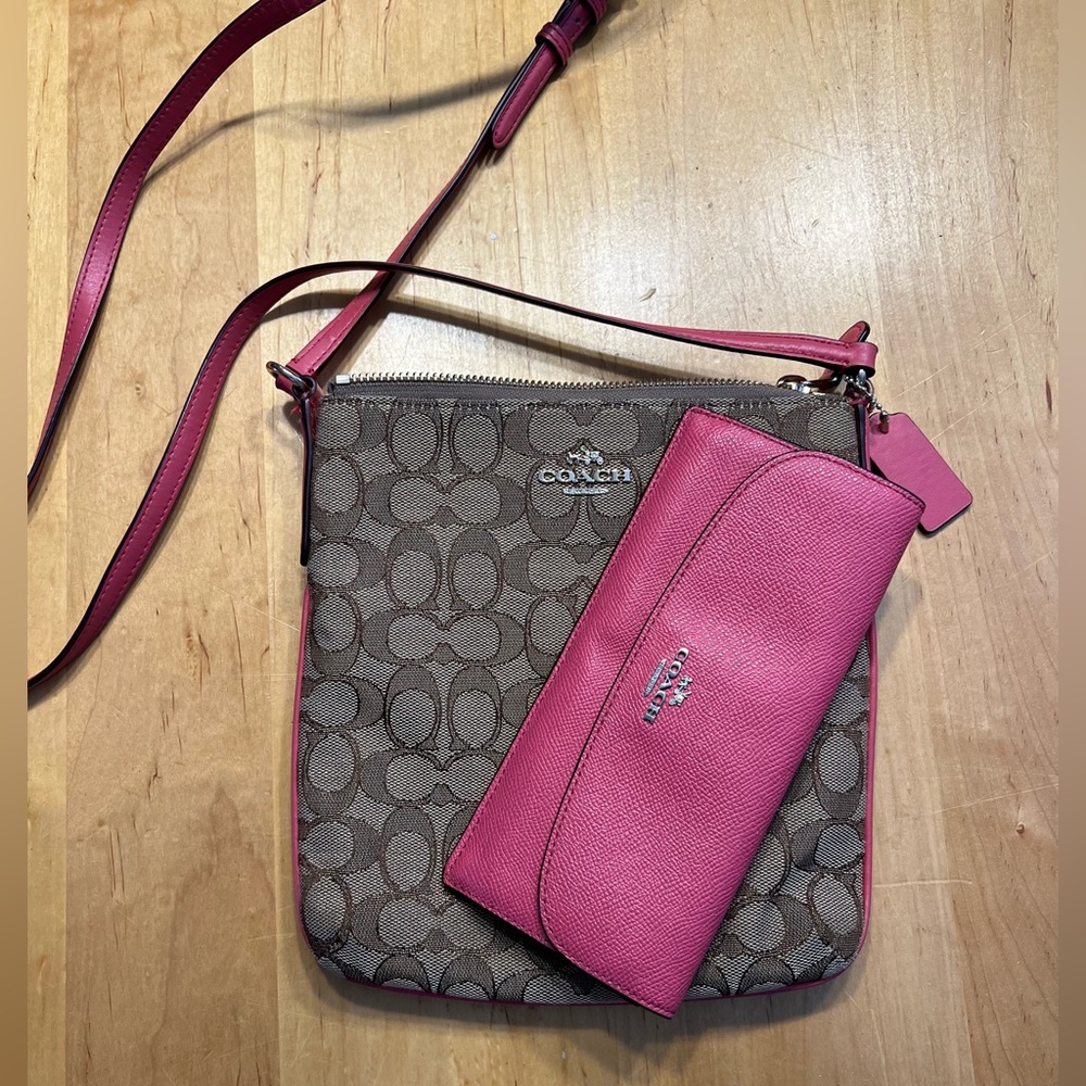 Coach Messenger Crossbody Signature Bag Tan/Pink - Picture 12 of 12
